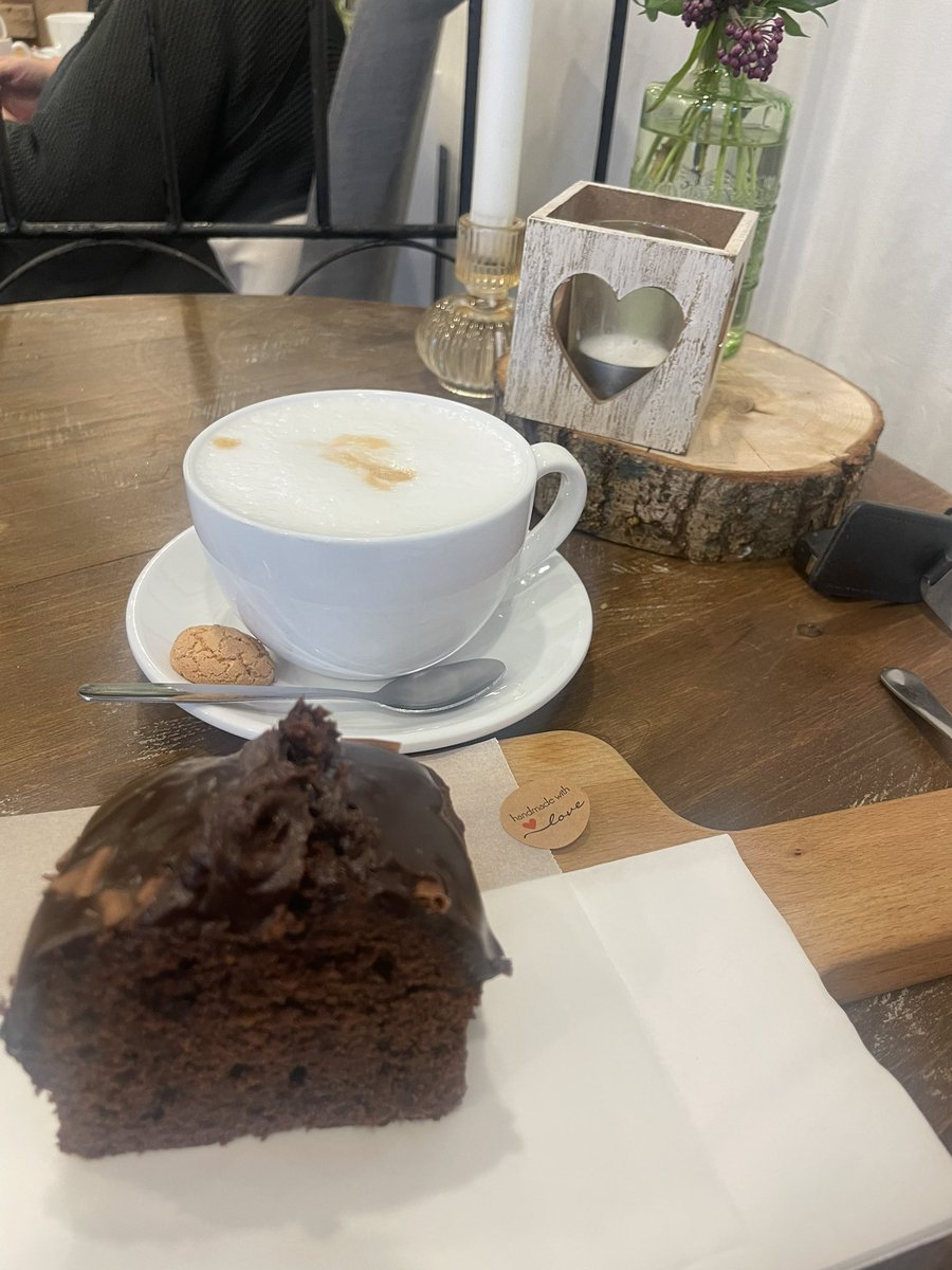 Taking the advice of my wise tutor <a href="/gprutter/">Graham Rutter</a> and making sure I take time after a funeral to rest and reflect. Cake compulsory :)