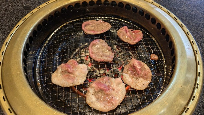 4日連続で外食とかいうわけのわからないことした。お金ないなった 