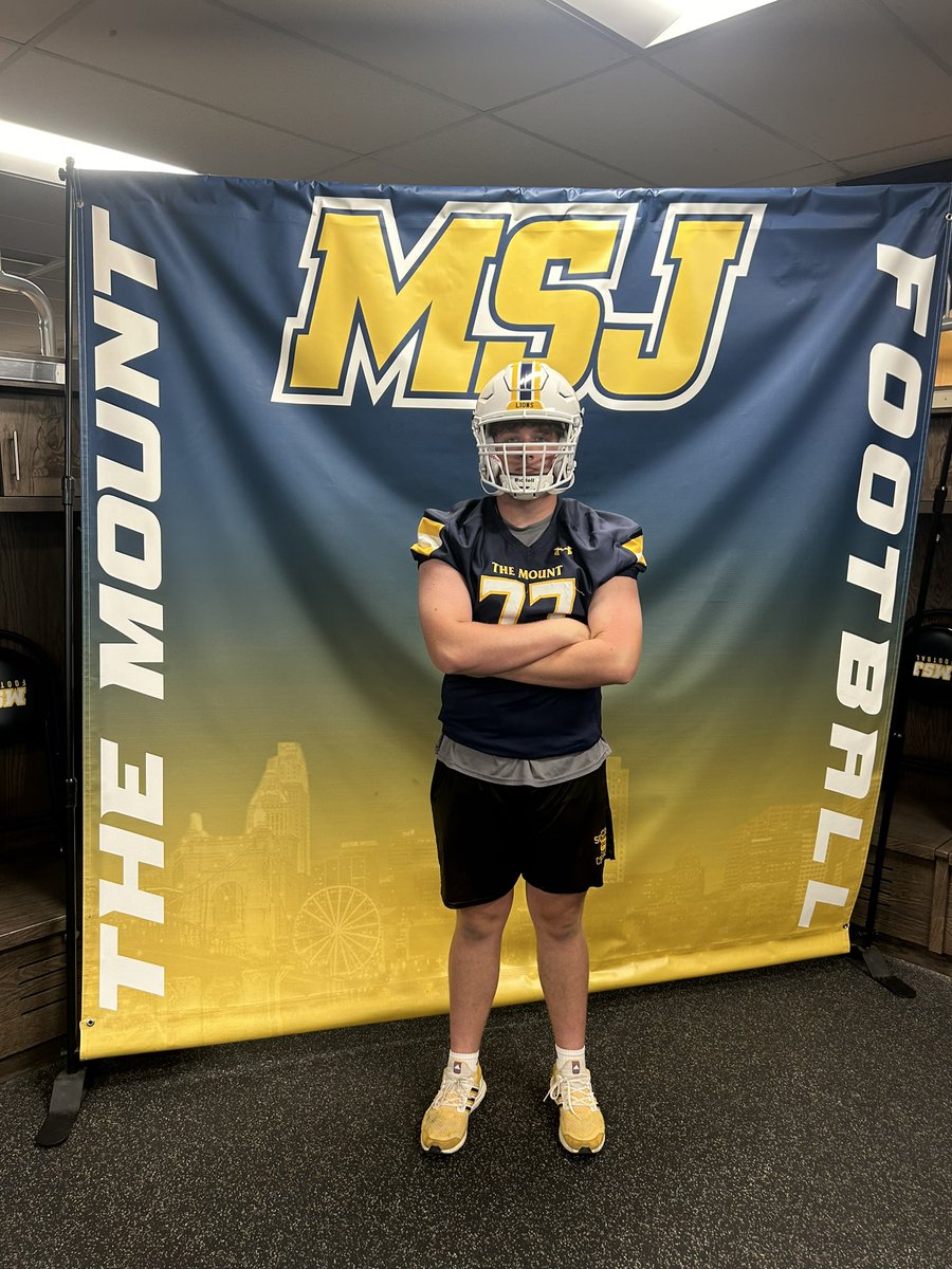 I’m blessed to receive an offer from mount saint Joseph university thank you to Coach Hughes and Coach JT for the opportunity <a href="/JT_FTF/">Coach JT🚀</a> <a href="/Coach_DHughes/">Darold Hughes</a> <a href="/MSJ_FB/">Mount St. Joseph Football</a>