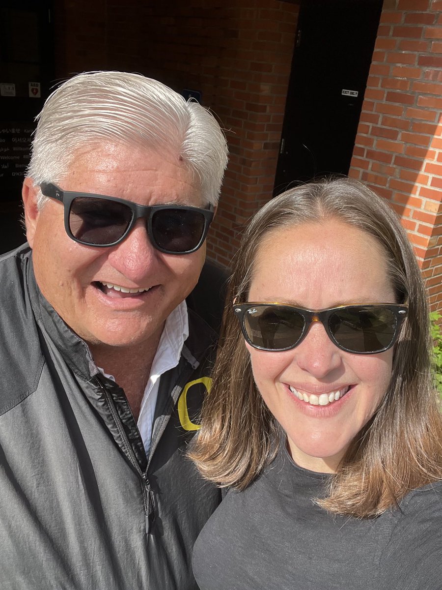 ⁦.⁦⁦<a href="/UOAlumni/">UO Alumni</a>⁩ .⁦<a href="/stmarysca/">Saint Mary's College</a>⁩ .⁦<a href="/uoregon/">University of Oregon</a>⁩ After 14 GREAT years at UO,⁩ I walked out of Oregon Hall for the last time as VP with my colleague Anna. Saturday, I begin as the 31st President at Saint Mary’s College of CA! Once a Duck, Always a Duck &amp; Go Gaels!