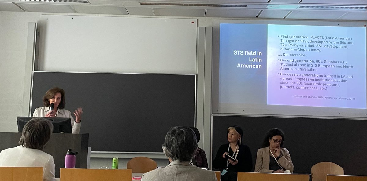 NaoKody's tweet photo. Roundtable "Building #STS networks: motivations, strategies, challenges" @STSeasst #easst4s #EASST4S2024 #easst2024 #4s2024 #transnational #GlobalSTS #interdisciplinarity #institutions #politics #science #policy #history #languages #leadership #India #AsiaPacific @TapuyaLASTS https://t.co/tT6siltjLM