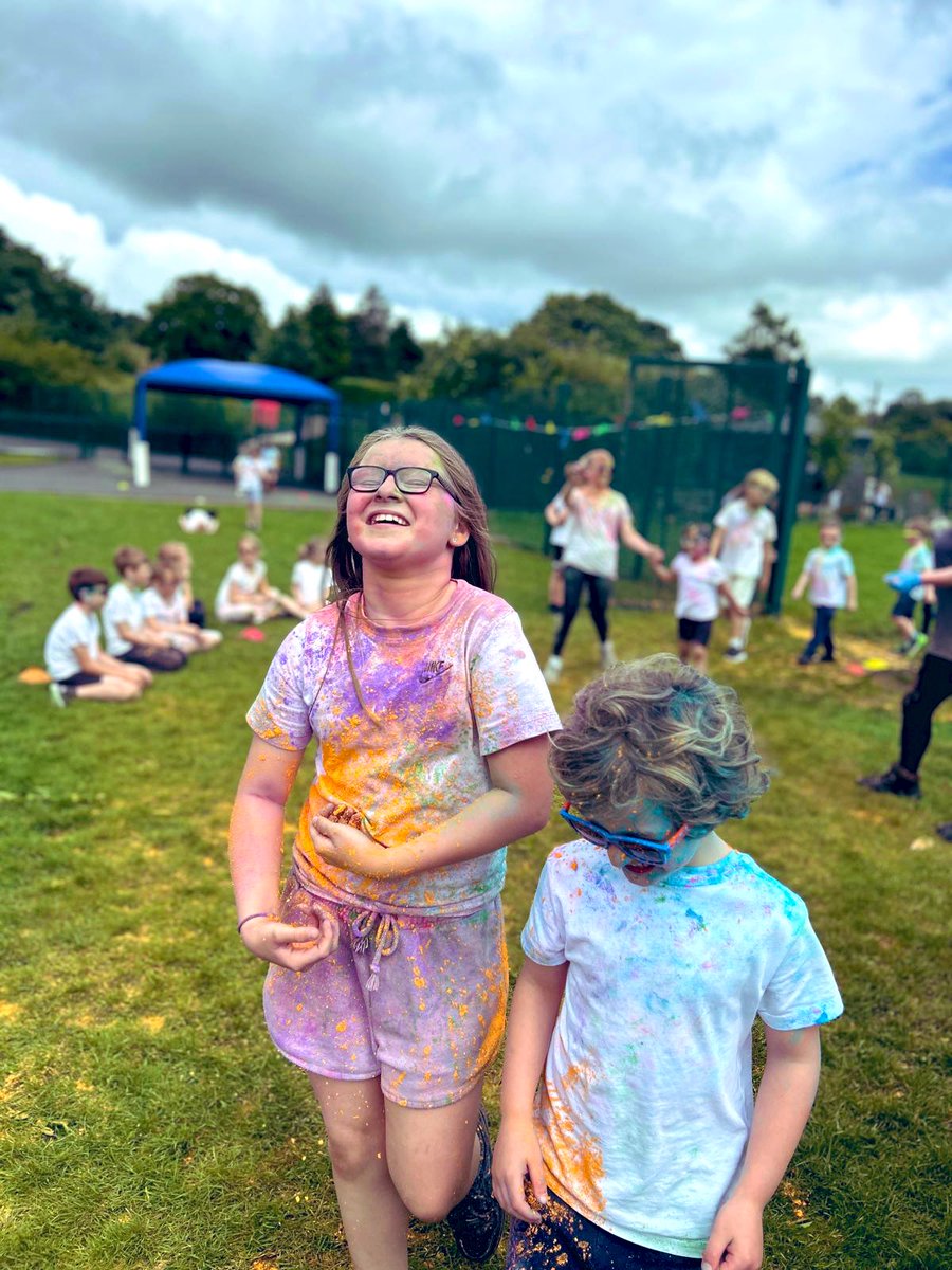 Well done to our <a href="/ABYyouthtrust/">Archbishops' Young Leaders Award</a> Young Leaders for organising today’s sponsored #ColourRun #Community