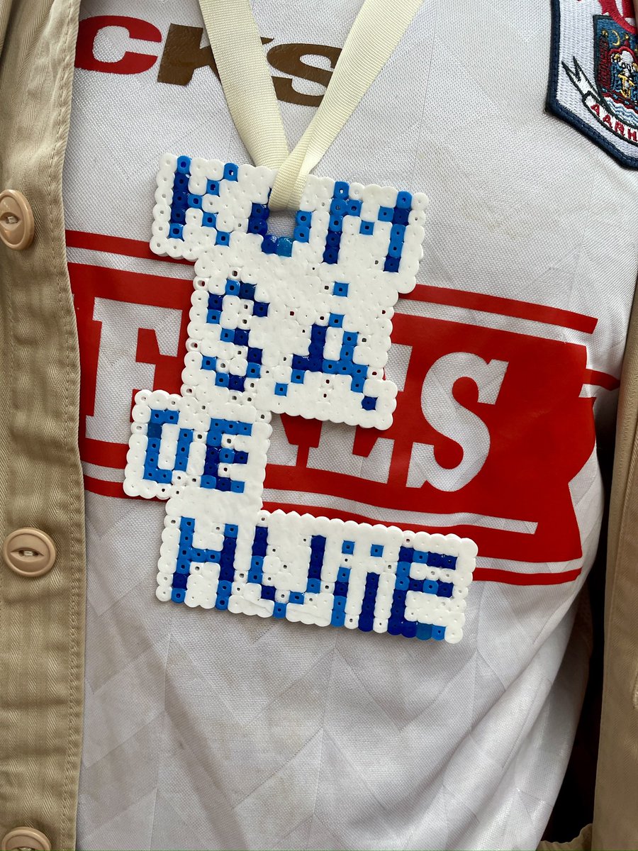 Ugens afsnit af Hvid Røg er ude💨
I denne uge taler vi legendegavl med <a href="/AnneFrostJepsen/">Anne Frost</a>, <a href="/ditfuck/">Jewlian Assange/Jew Barrymore</a> quizzer Jacob Nielsen i R.E.M. og vi kigger frem mod sæsonpremieren på fredag.
Lyt med her👇
open.spotify.com/episode/6oBJ2c…
#ultratwitteragf