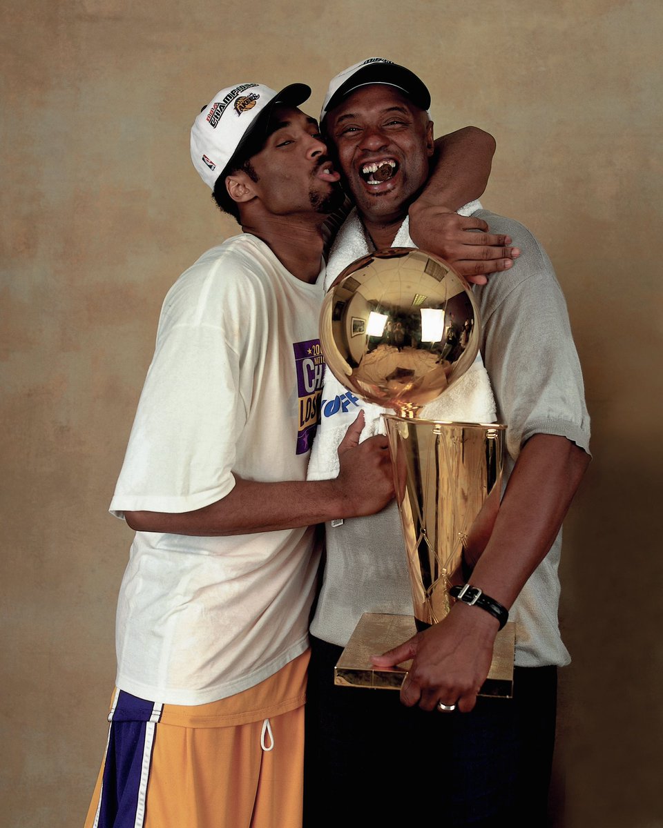 BleacherReport's tweet photo. Joe "Jellybean" Bryant, Kobe Bryant's father and a former pro basketball player and coach, has died at age 69 https://t.co/2U4zBIljty