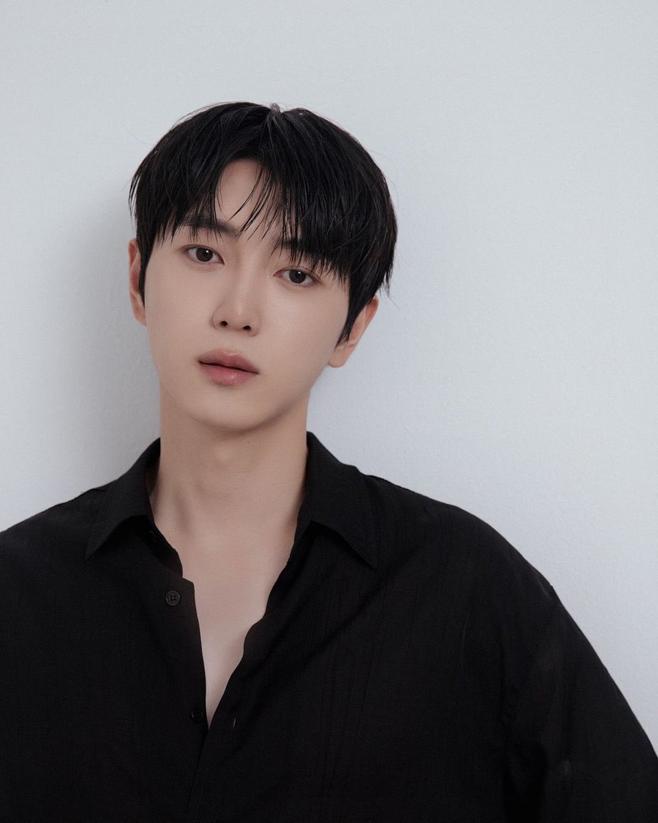 📸 q4oll7 ig post: 

   #러브 #Love #박지성 #ParkJisung