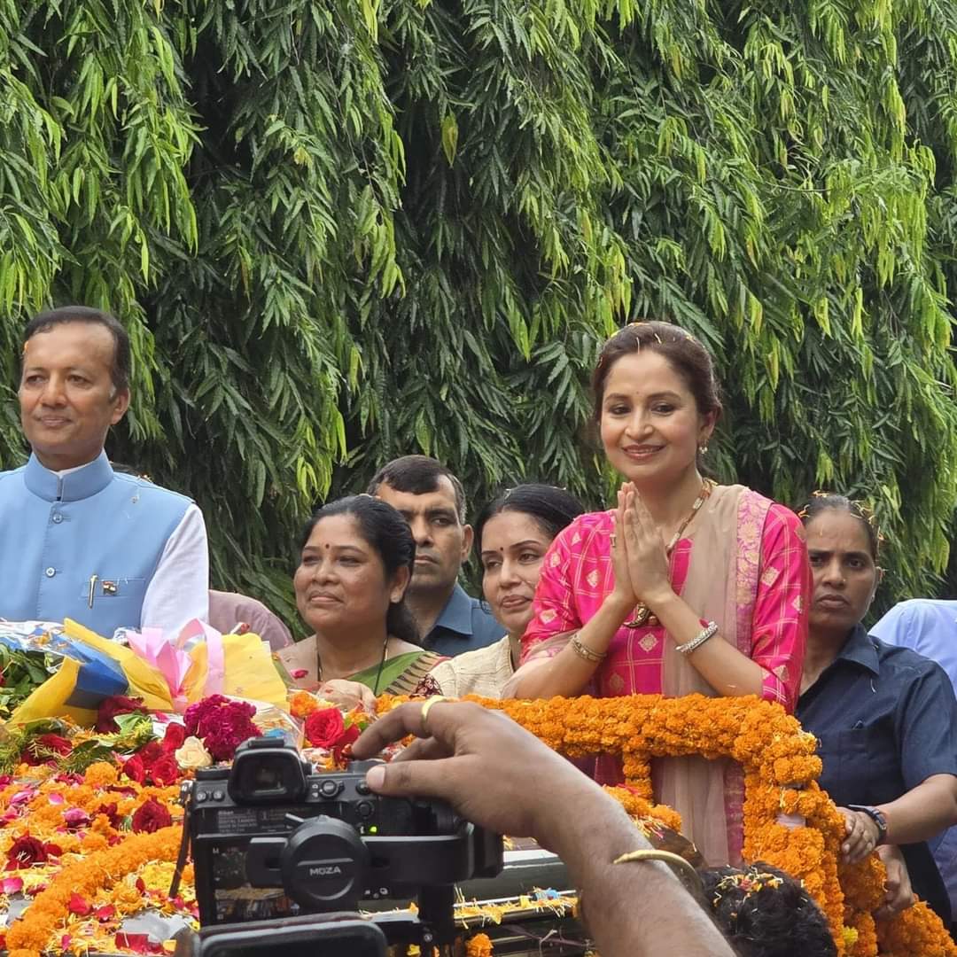 RajneeshPoswal's tweet photo. #स्वागत_नंदन_अभिनंदन 
कुरुक्षेत्र लोकसभा से सांसद बनने के बाद  प्रथम बार कर्मभूमि  रायगढ़ @JSPLCorporate आगमन पर आदरणीय 
श्री @MPNaveenJindal जी का हार्दिक स्वागत अभिनंदन 💐💐
@MPNaveenJindal
@shallujindal20
@JSPLCorporate 
@NalwaSteel https://t.co/TjGSh1H0Wn