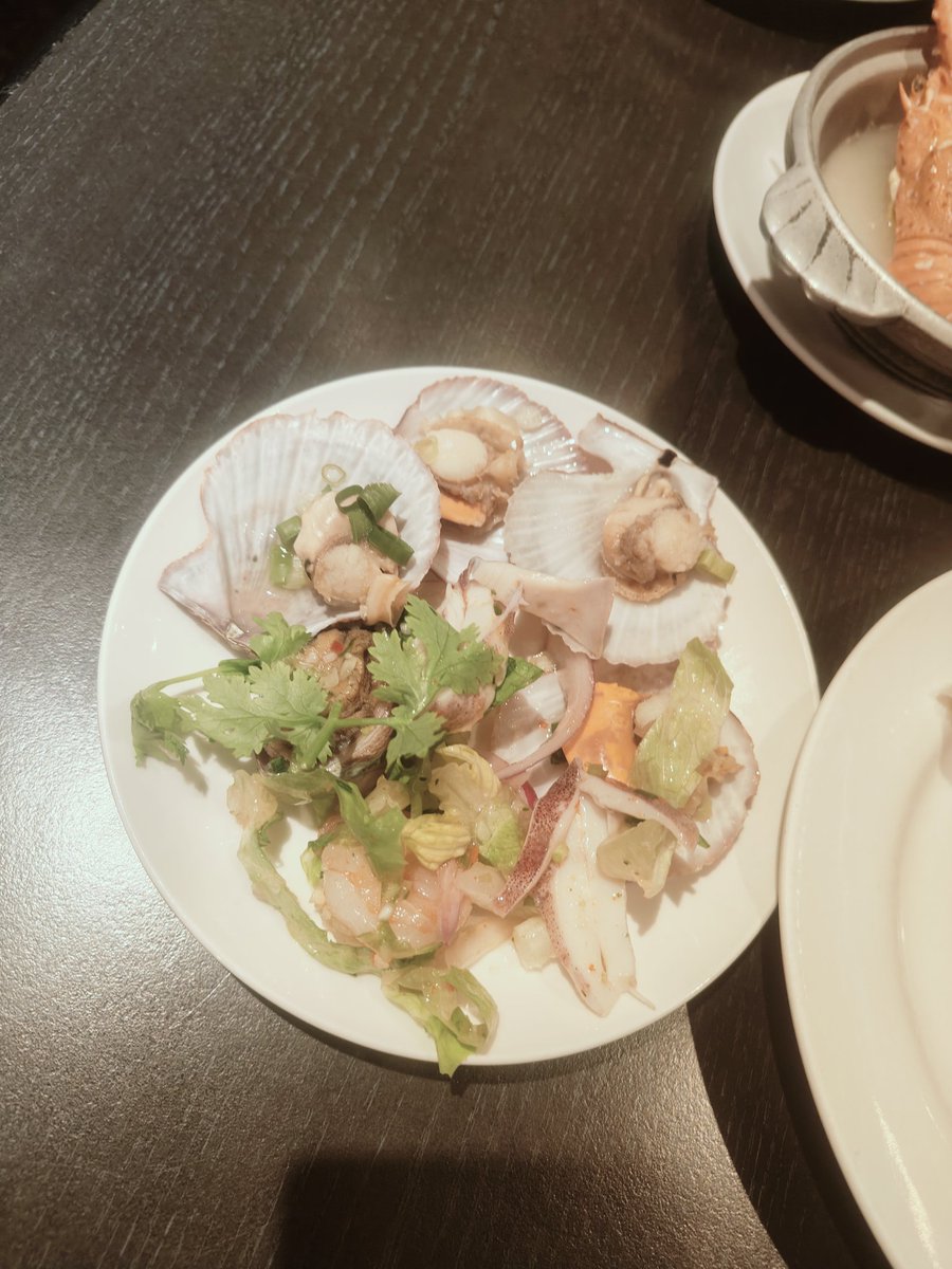 kiki00065's tweet photo. 海鮮大餐！滿足 https://t.co/gsMetjBOln