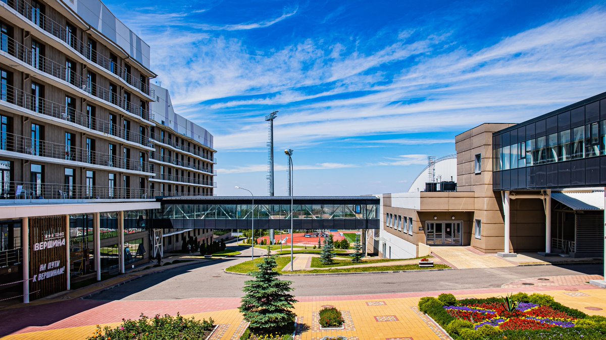 whccska's tweet image. 📷 А это база ФГБУ «Юг Спорт» на высоте 1240 метров в Кисловодске — посмотрите, среди какой красоты тренируется наша команда!