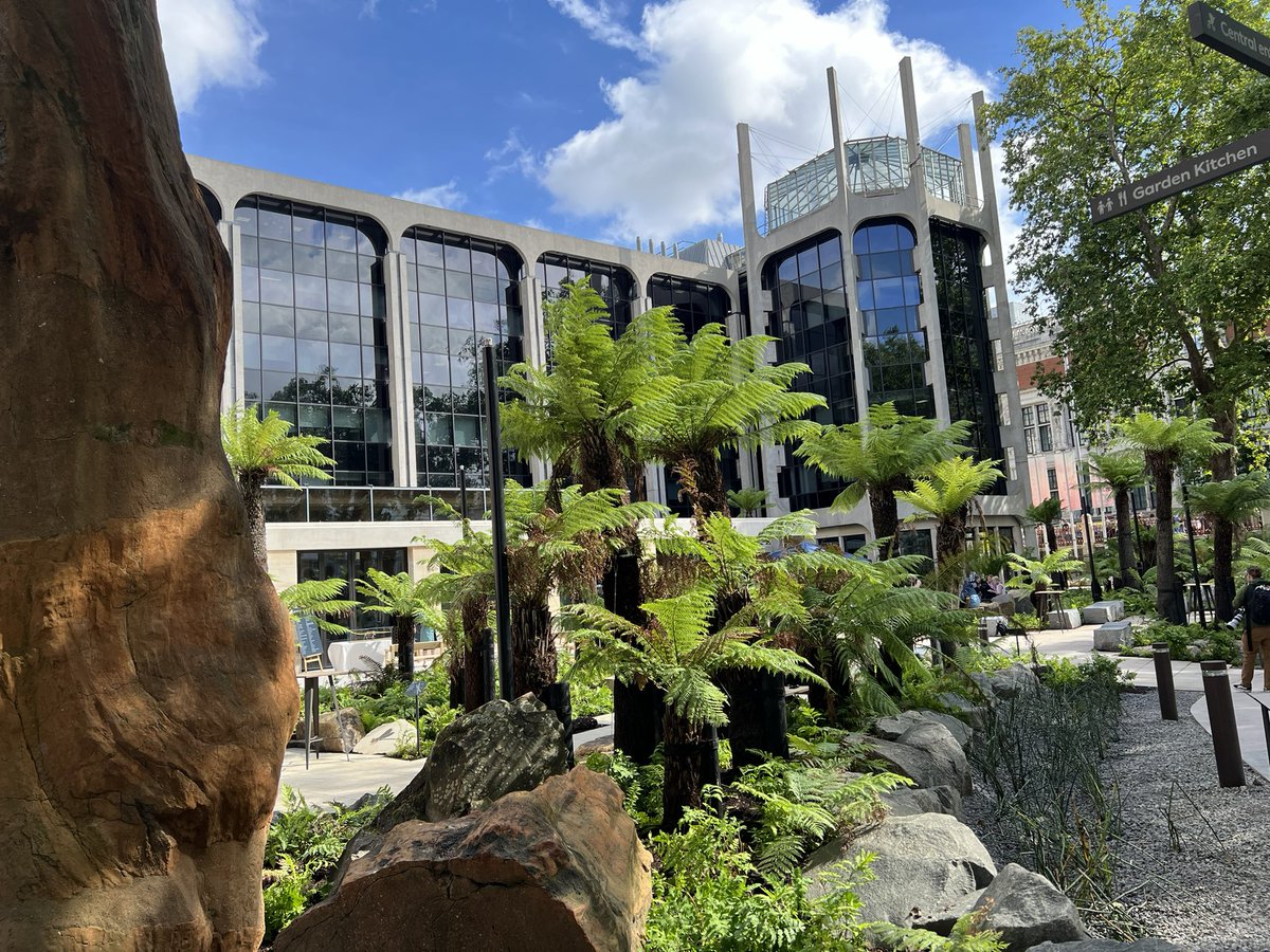 The ‘reimagined’ gardens at the Natural History Museum are quite something!!! Featuring Fern the new diplodocus!