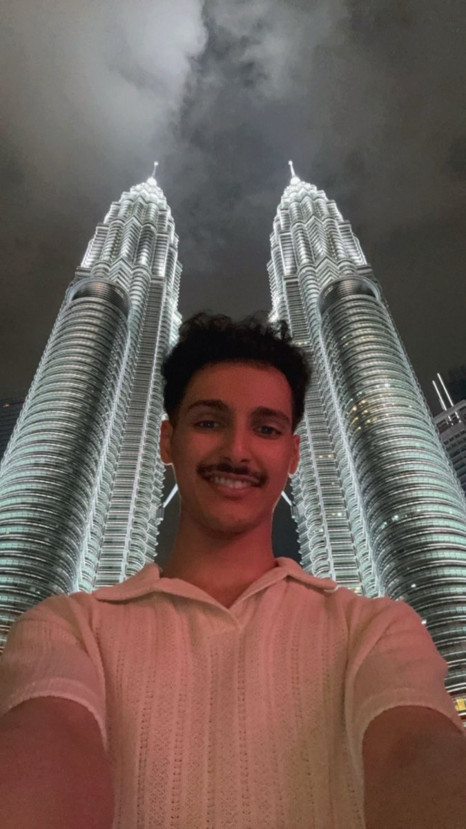 fad_67's tweet photo. صيفية آسيويه برعاية😎😍✈️🇲🇾 https://t.co/gspNEVmHJZ