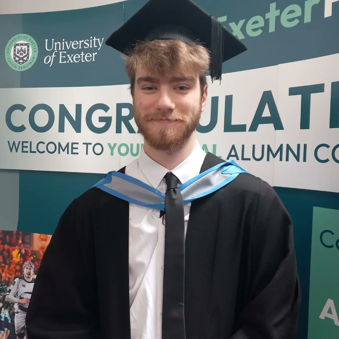 mummyjefner's tweet image. Congratulations Jack, we're super proud of you ❤️ #BAHons #FilmTVandCommunications #ExeterUniversity #GraduationDay