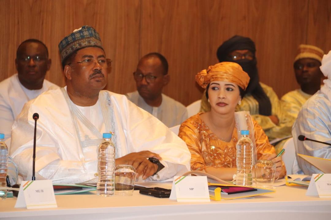 GuisheneMme's tweet photo. #Niger🇳🇪 #UEMOA 
#Niamey le 16  juillet 2024 

Ce matin, j’ai assisté à la cérémonie d’ouverture des travaux de la Revue politique des réformes, politiques, programmes et projets communautaires de l’UEMOA au Niger. https://t.co/6HdB3dSs5Q