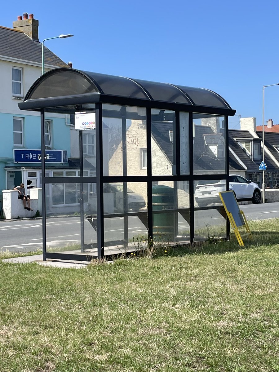 OllieGoddardGsy's tweet image. This afternoon’s bus stop studies. I couldn’t get the exact angles I wanted because I would have had to stand in the road! #busstops