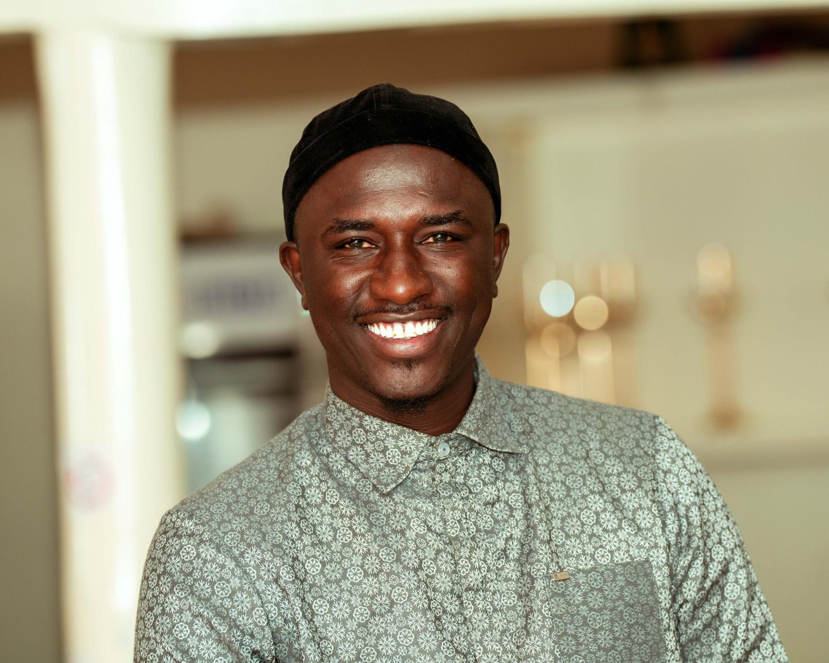 Pâques nga diokhé araw + degué + bouye ( nga lakh ) 
Korite niou diokh la guinar 🐔
Tabaski niou diokh la khar 🐑
Tamkharit nak, Khana nga meune nio bal tieré bi. 

Li mom balance déficitaire la 😂😂😂

Bonne fête de Tamkharit 🕋📿🤲🏽🙏

#EtiouBaba #Senegal