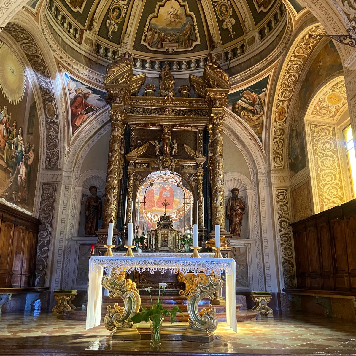 TV2000it's tweet photo. ⛪Ad #agosto la #Messa su #Tv2000 è trasmessa in diretta da #Tignale in provincia di #Brescia
@DiocesiBs
👉Tutti i giorni due celebrazioni, ore 8.30 e 19, dal Santuario della Madonna di Montecastello
Info:
👉https://t.co/BbKBPyj0KA
#25luglio #Chiesa
@UCSCEI
@vinmorgante https://t.co/pVsmphyiI8