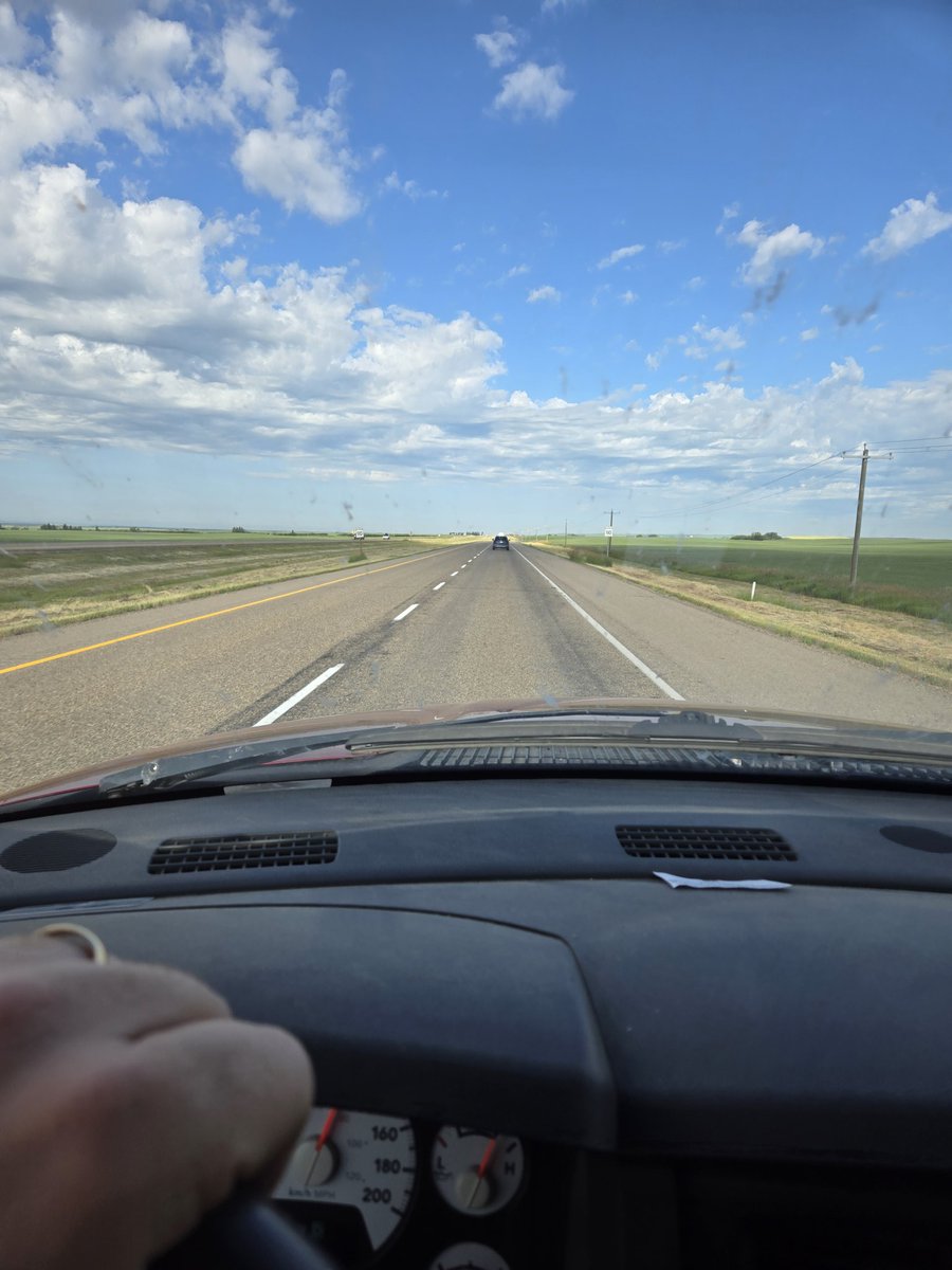 bgftgy31's tweet photo. 1100 km commute to work, don't think EV will cut it. Thankfully will be there for 45 to 50 days and that's not a misprint. #Getsome #Patchlife #Dontgetaheadsittingathome https://t.co/PaJ1ZMvKiu