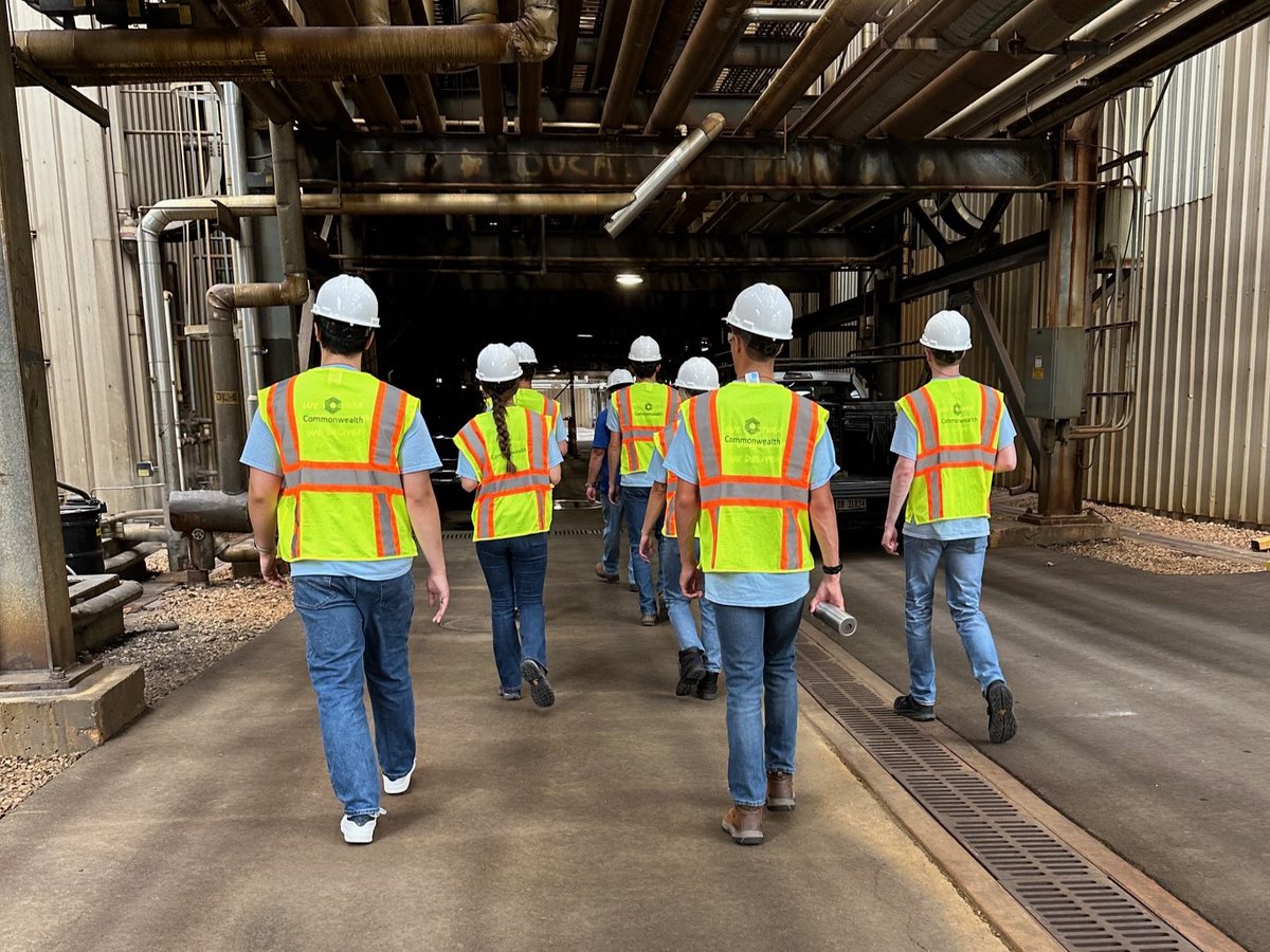 Commonwealth_HQ's tweet image. Our Jackson interns had an incredible day visiting a power plant! 🔌⚡️

Hands-on experience and real-world exposure are invaluable in shaping the next generation of industry leaders. 

#OneCommonwealth #SummerInterns #InternshipExperience #FutureLeaders #PowerPlantVisit
