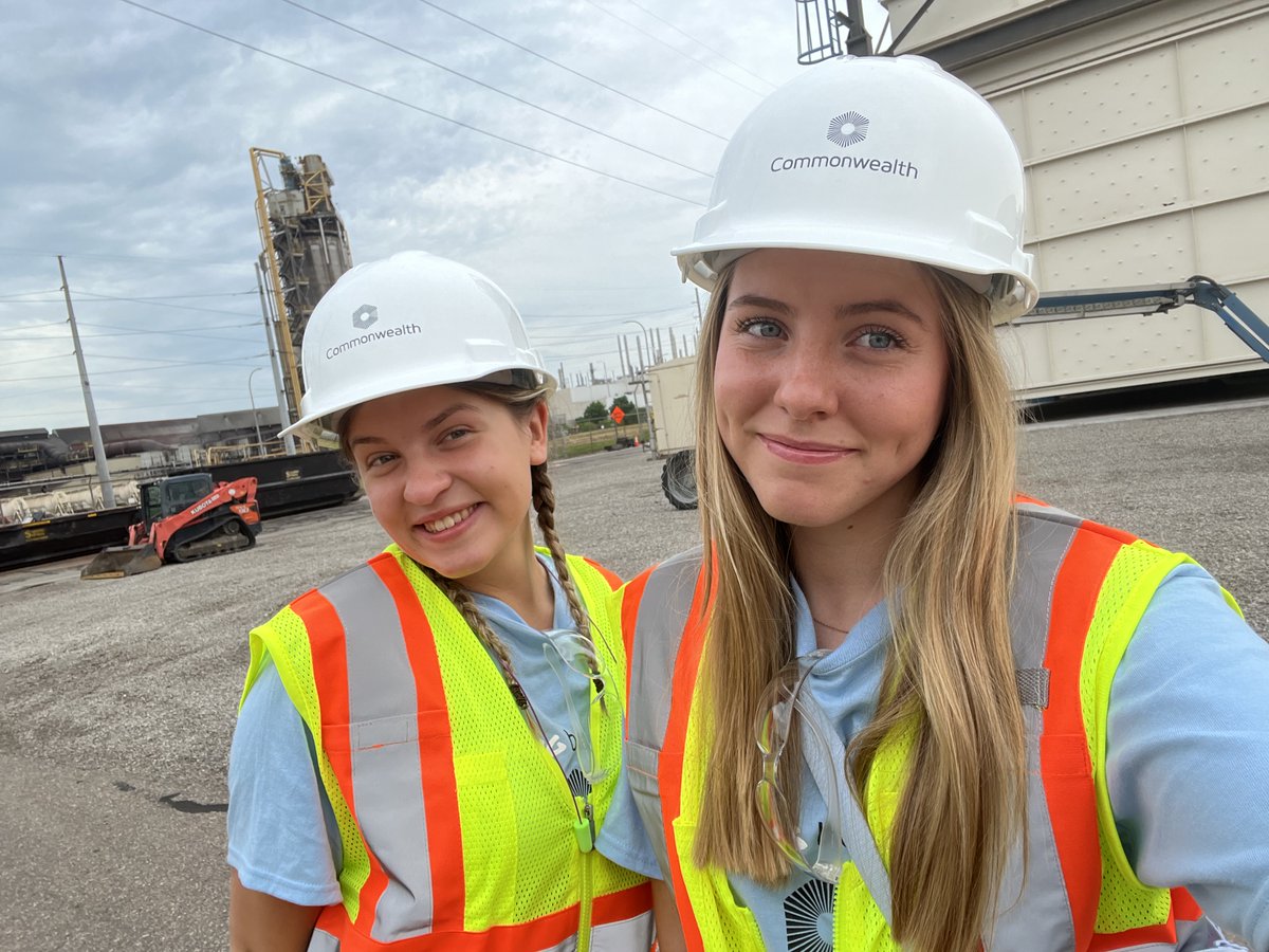 Commonwealth_HQ's tweet image. Our Jackson interns had an incredible day visiting a power plant! 🔌⚡️

Hands-on experience and real-world exposure are invaluable in shaping the next generation of industry leaders. 

#OneCommonwealth #SummerInterns #InternshipExperience #FutureLeaders #PowerPlantVisit