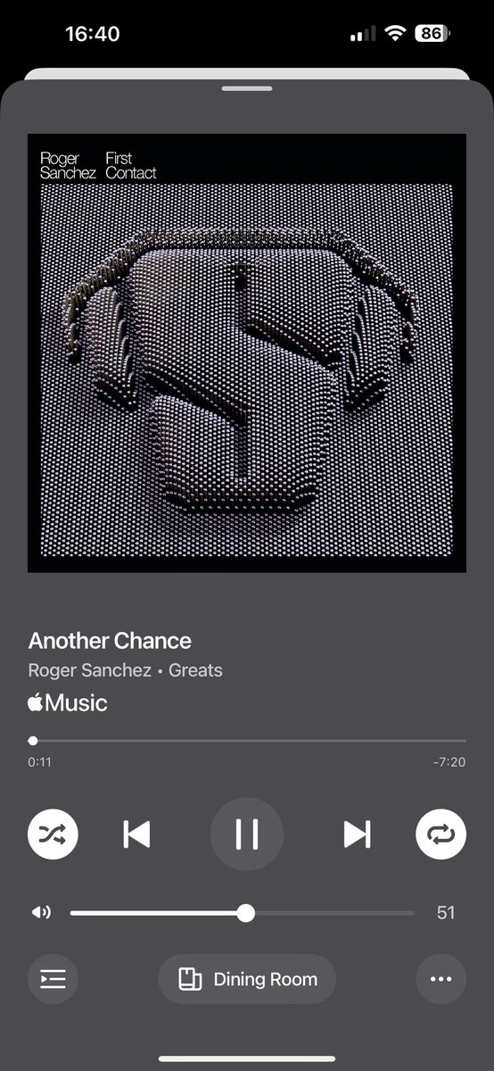 crosshands's tweet image. When the beat drops, everything stops. 🎧🚀 #FirstContact #RogerSanchez #NowPlaying