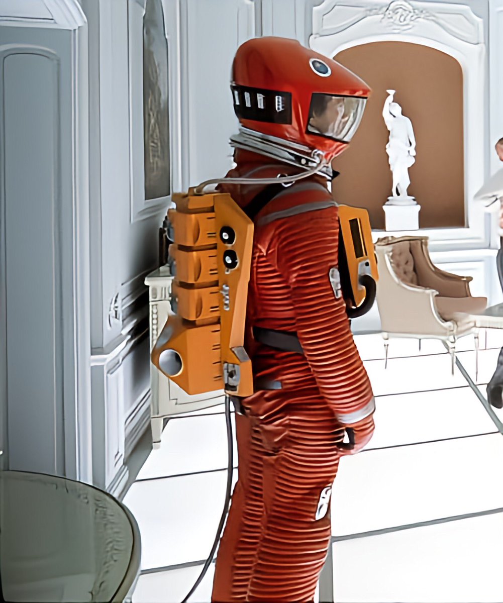 Q0vClE9db3MO80Q's tweet photo. #2001年宇宙の旅
#2001ASpaceOdyssey
#MoebiusModels
#円ドル #円高ドル安
「CULT TV MAN」からの情報で、
メビウスモデルから
『2001 年の宇宙飛行士 - Moebius Models の 1:8 スケール (見栄えがよくありません)
Monarch で計画されている新しいフィギュアキット - 詳細は未定』
と有りました。あの宇宙服がプラモデル化。(よく有りません)と有りますので宇宙服のモールドディテールなどいまいちなのかもしれませんね。
(プラモデル化されてもヘルメットの形状が肝に成る様に思えます。