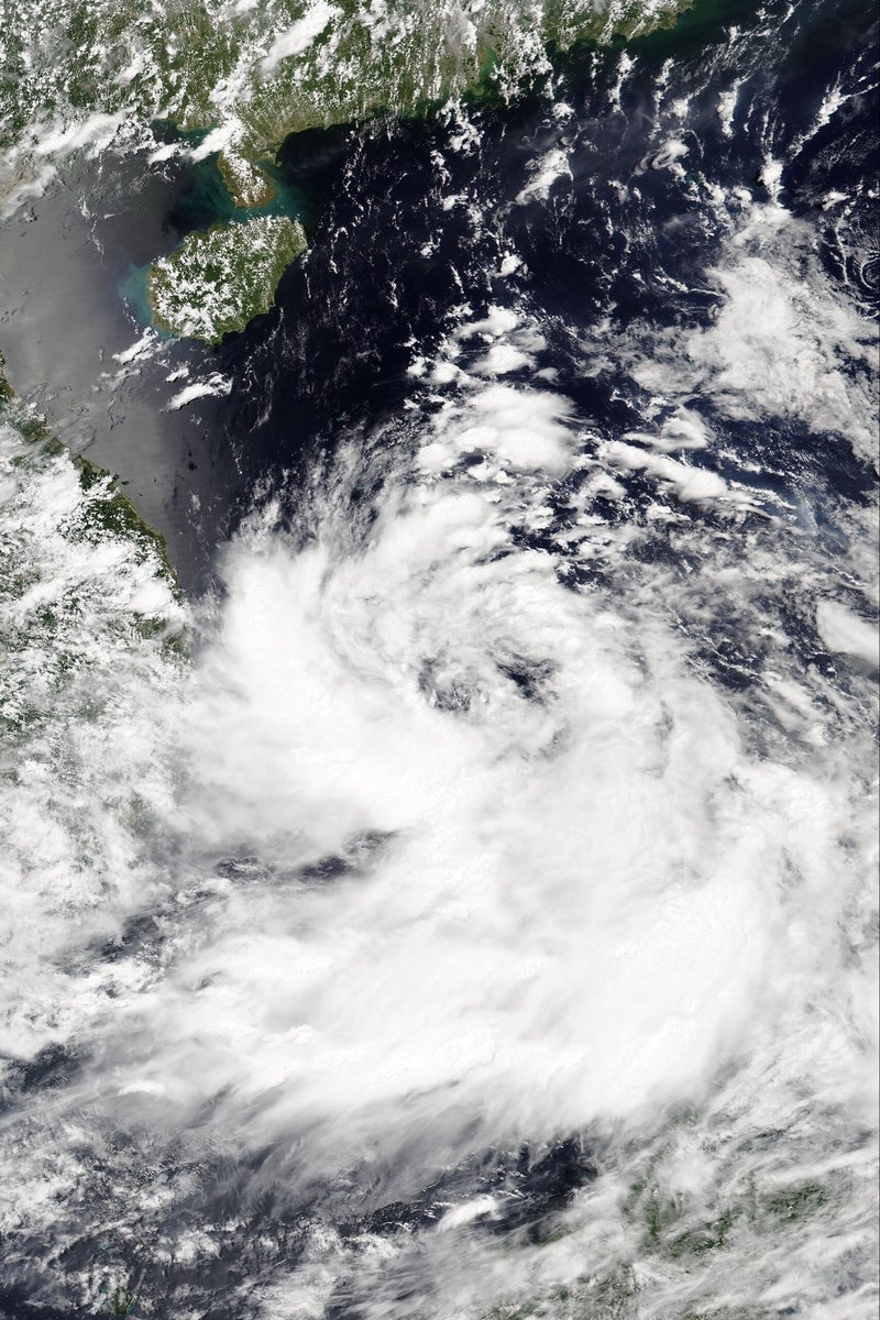 VortixWx's tweet photo. I lowkey forgot about #03W that went into #Vietnam. But there’s nothing else to say really apart from the flood threat. We will talk about #91W soon though so stay tuned. https://t.co/2sQNMwhFYm
