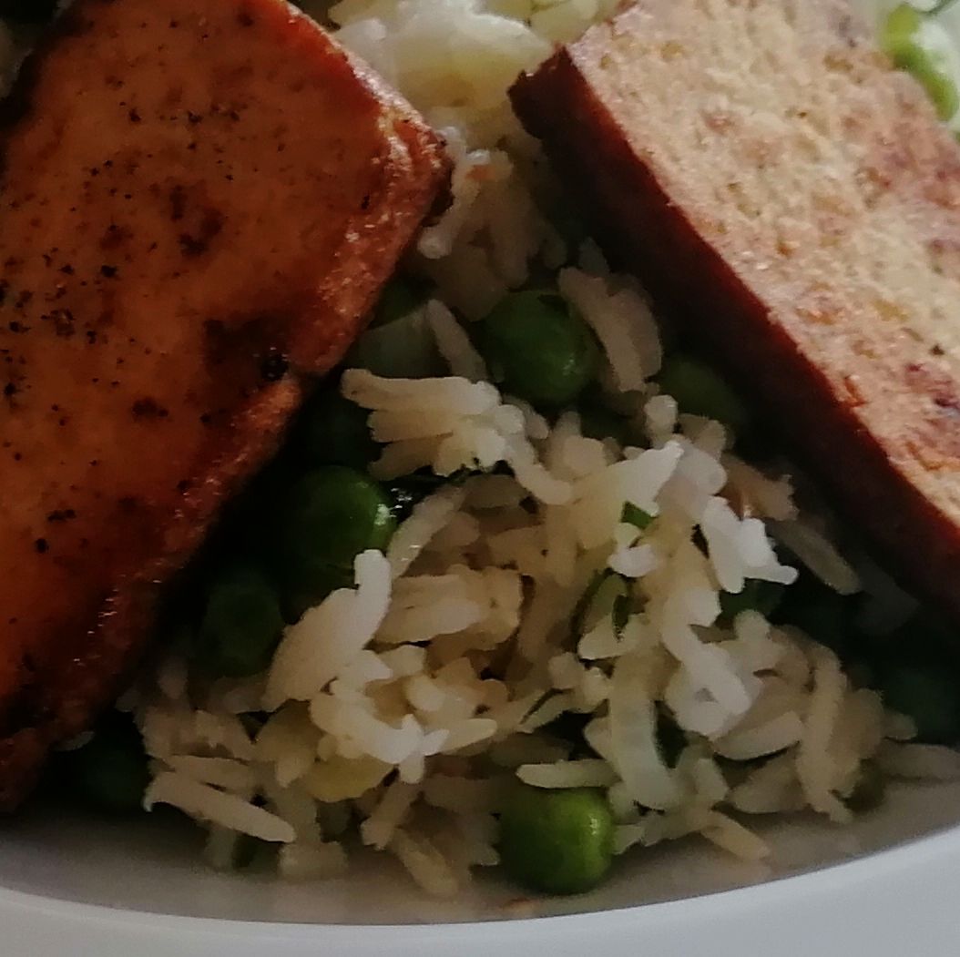 MikeKocht's tweet image. Alltags #Twooking extrem einfach, günstig und schnell
#Erbsenreis etwas anders, nicht nur als Beilage
#vegan, #vegetarisch oder doch mit "was dazu"?
Wie's euch gefällt :-)

mikekocht.at/2024/07/16/fei…