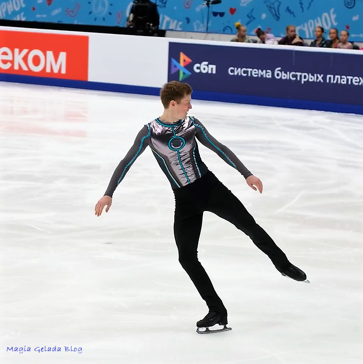 MagiaGelada's tweet photo. Hello. Today I posted a new gallery of Alexander Samarin in the blog. Full gallery here https://t.co/W89e3GyLZT
#AlexanderSamarin https://t.co/70NxeBYeBy