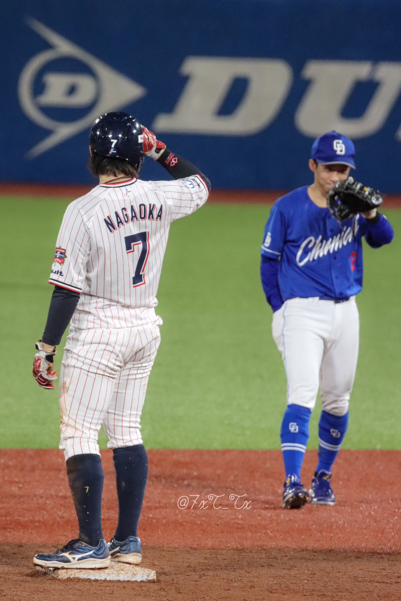長岡秀樹 ユニフォーム Mサイズ 未使用 長岡秀樹 M 侍ジャパン レプリカユニフォーム ホーム 2025年3月