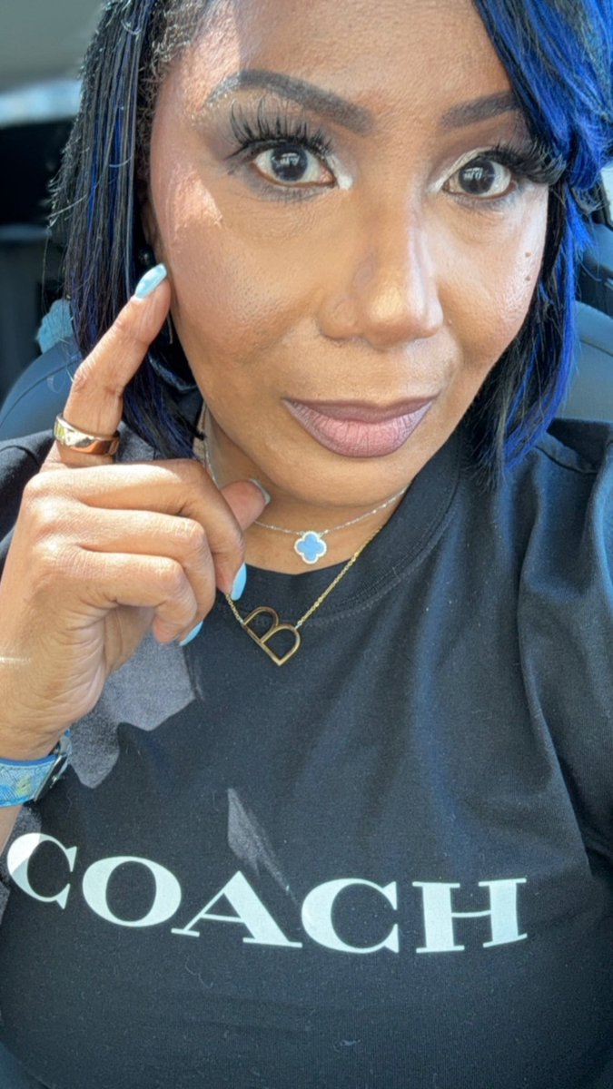 bFIT4Lifer's tweet photo. Oura has been changing my life since I got it. https://t.co/sByYddVgQr https://t.co/hmFLjP5chv