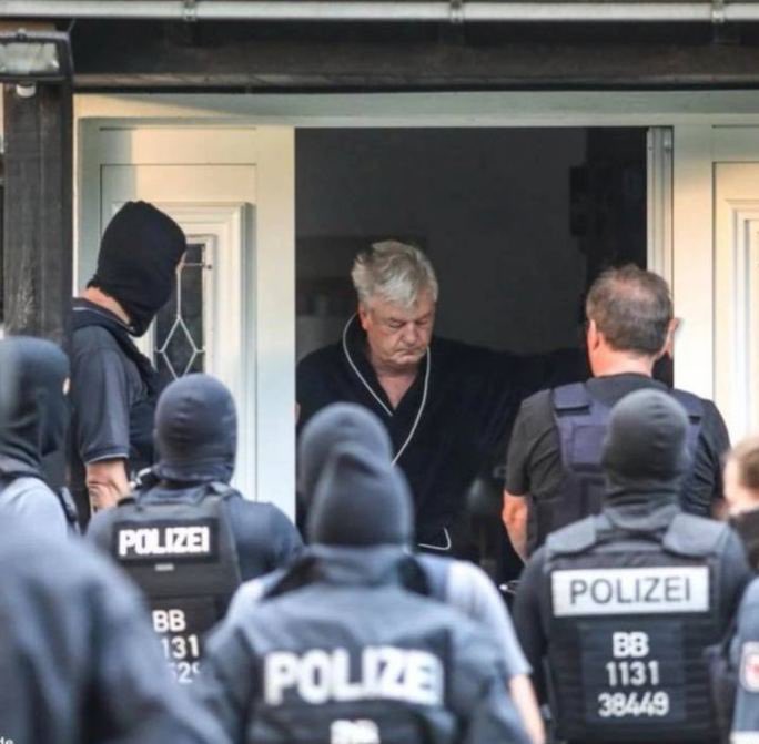 Naomi Seibt tweet media