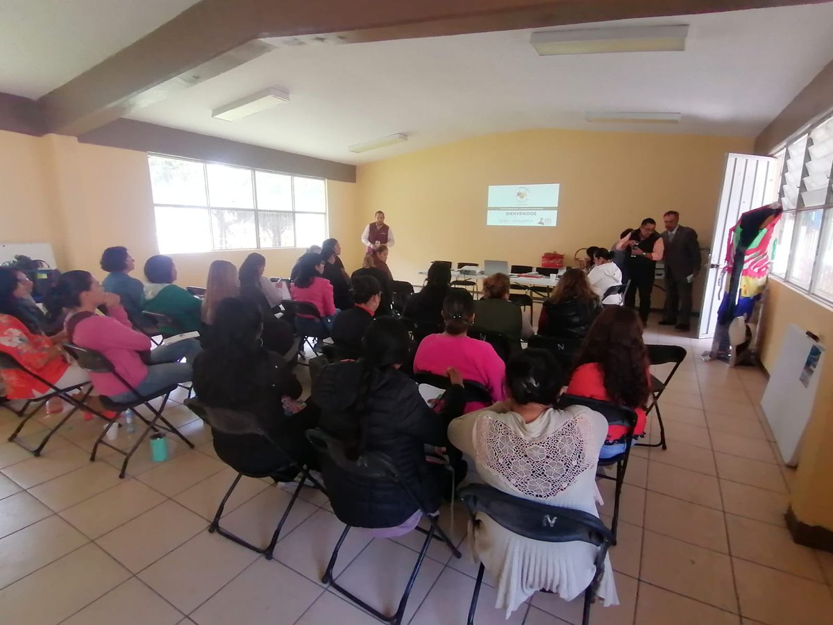 IsssteQueretaro's tweet photo. PENSIONISSSTE Y DERECHOHABIENCIA
Querétaro y San Juan del Río
AFORE Cuentas Individuales Pensiones Cuentas de ahorro para el retiro
El Centro de Atención al Público Querétaro atiende en el SNTE Sección 24 Querétaro martes y jueves 9:00 a 18:00 
#IsssteTransforma #Pensionissste https://t.co/4yogqwWpZY