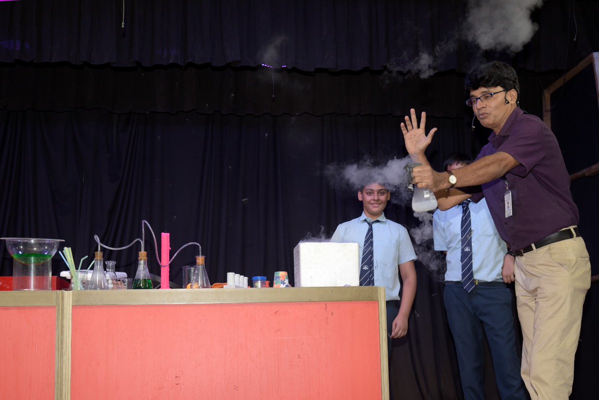 BITMKolkata's tweet image. #ScienceDemonstrationLecture in #Chemistry, #Mathematics and #FrigidPhysics at @BITMKolkata, a Unit of @ncsmgoi, @MinOfCultureGoI for students from Birla High School - on July 16, 2024.
#AzadikaAmritMahotsav #BetiBachaoBetiPadhao