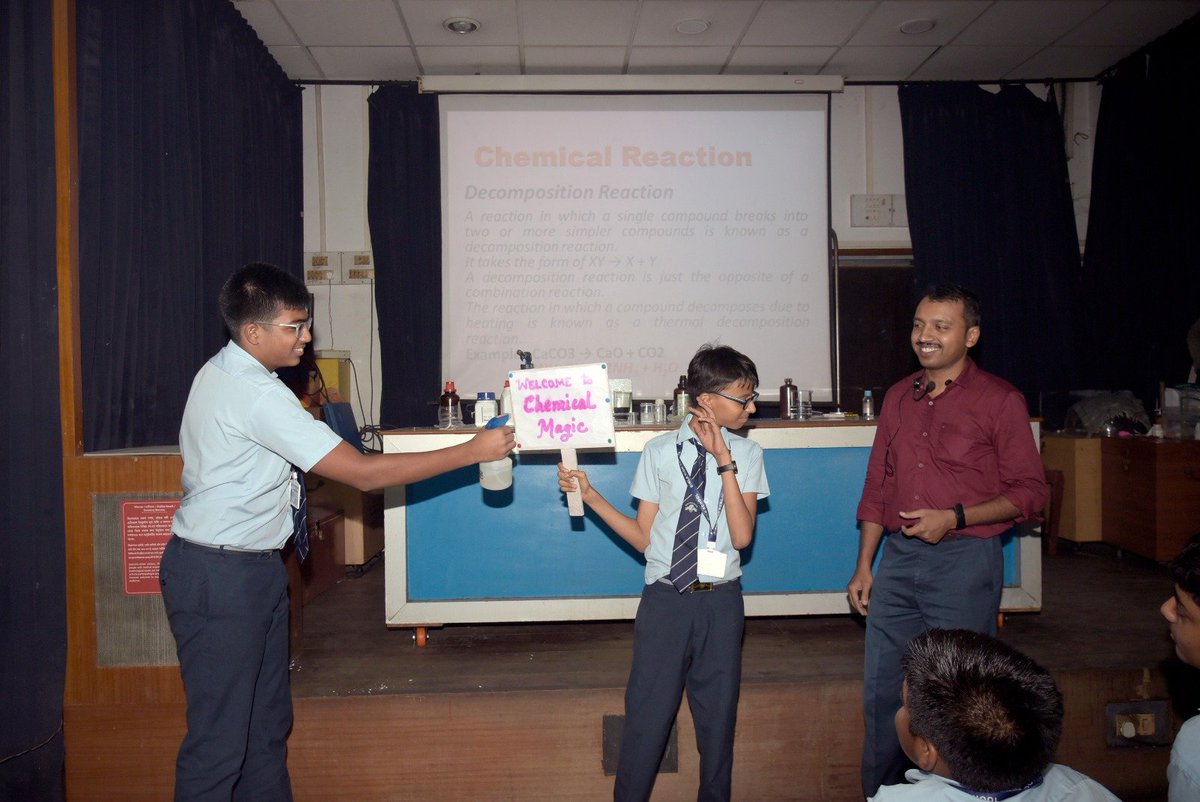 BITMKolkata's tweet image. #ScienceDemonstrationLecture in #Chemistry, #Mathematics and #FrigidPhysics at @BITMKolkata, a Unit of @ncsmgoi, @MinOfCultureGoI for students from Birla High School - on July 16, 2024.
#AzadikaAmritMahotsav #BetiBachaoBetiPadhao