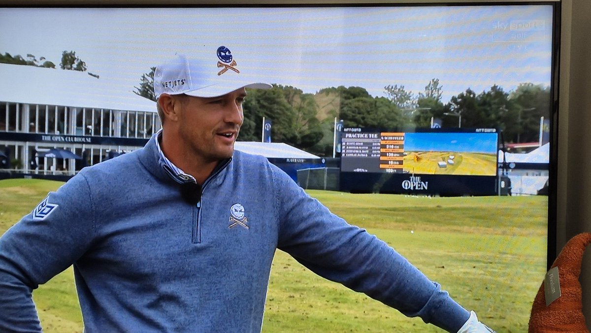 There is no possible argument against the fact that @b_dechambeau is by far and away the most engaging, positive &amp; genuine golfing influence on the professional tours ... so good to watch that Openzone on <a href="/SkySportsGolf/">Sky Sports Golf</a> 👏🏼