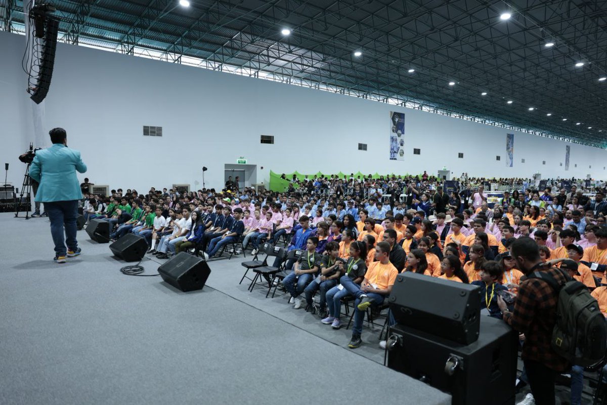 Mincyt_VE's tweet photo. #Ahora | El Gobierno nacional inaugura la Olimpiada Nacional de Robótica 2024 🤖 en el Centro de Convenciones del Parque Simón Bolívar, del estado Miranda 🇻🇪.

Hilo 🧵
#VenezuelaVaPaLante https://t.co/4qlNf7jJlp