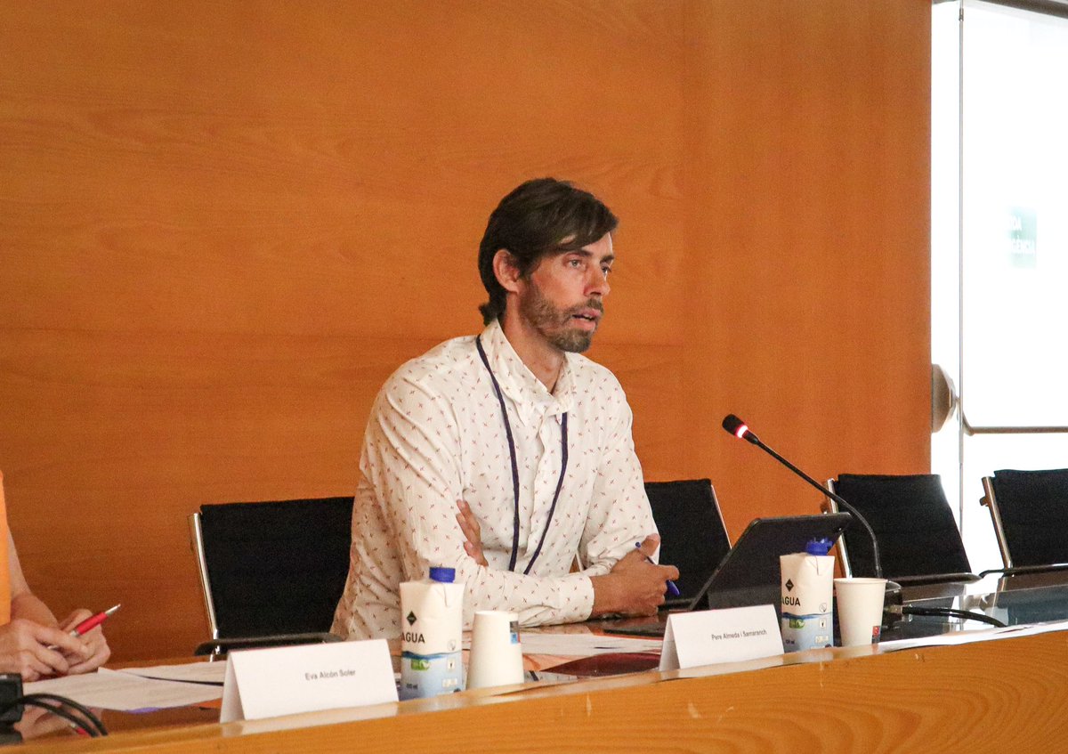 IRLlull's tweet photo. 🗣️ “Vull destacar una paraula: fortalesa. La nostra cultura en té, està preparada per afrontar els reptes globals”.

Almeda ha destacat el valor del professorat com a disseminador cultural en universitats on es formen els programadors, traductors, politòlegs del futur.

#38JIPC https://t.co/6xAseoq5be