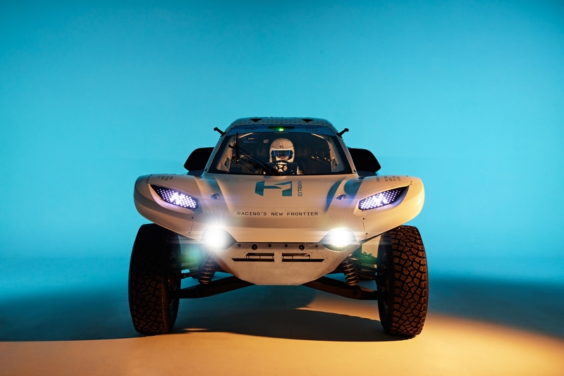hydrogenfuelnew's tweet photo. Extreme H Unveils Pioneer 25: Pioneering Sustainable Motorsport at Hydro X Prix
In a monumental leap towards sustainable motorsport, the recently...READ More #transportationinfrastructure #HydroXPrix #SparkRacingTechnology #Pioneer25
https://t.co/4XRQMeSJ1e https://t.co/tx5lXKtDSe