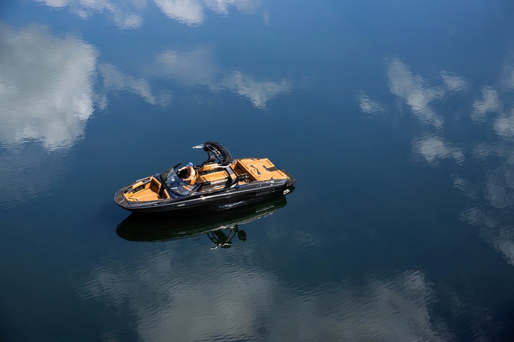 SupremeBoats's tweet photo. Nothing beats glassy water mornings. 😍

#supremeboats #wakeboat #wakeboats #towboat #towboats #mvt #mostvaluabletowboat #wake #supreme #lakelife #wakeboard #wakeboarding #wakesurf https://t.co/QFxW7IPsM9
