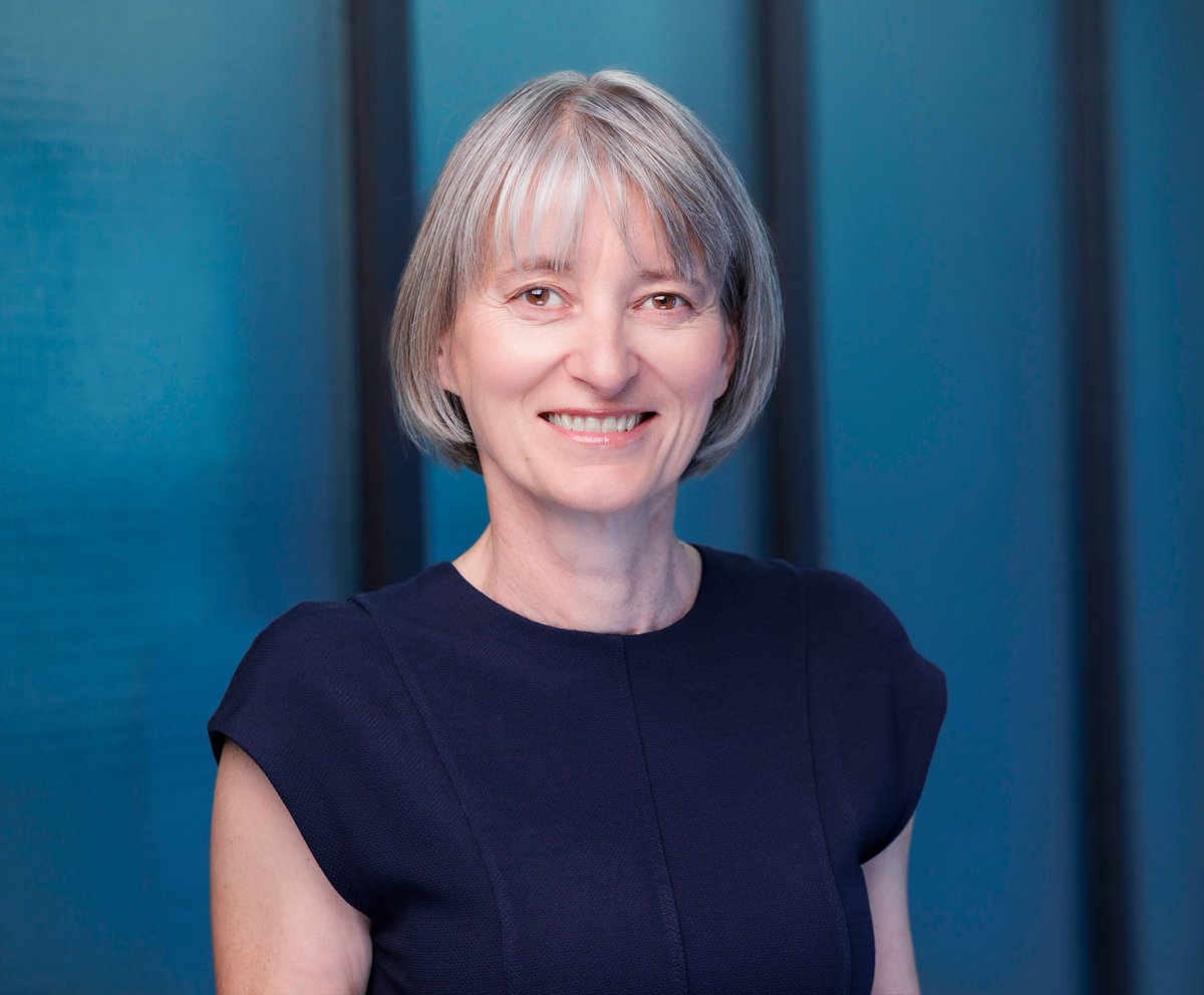 marathonofhope's tweet photo. "The relationships formed through the Network are how we're going to cure cancer," says Dr. Laura Hopkins, a gynecological oncologist @SaskCancer and member of the #TeamCanadaOfCancerResearch
π Learn about her work in our latest #ResearcherProfile βΆοΈ https://t.co/mNhTWk9RCe https://t.co/YqSSD8lbtP