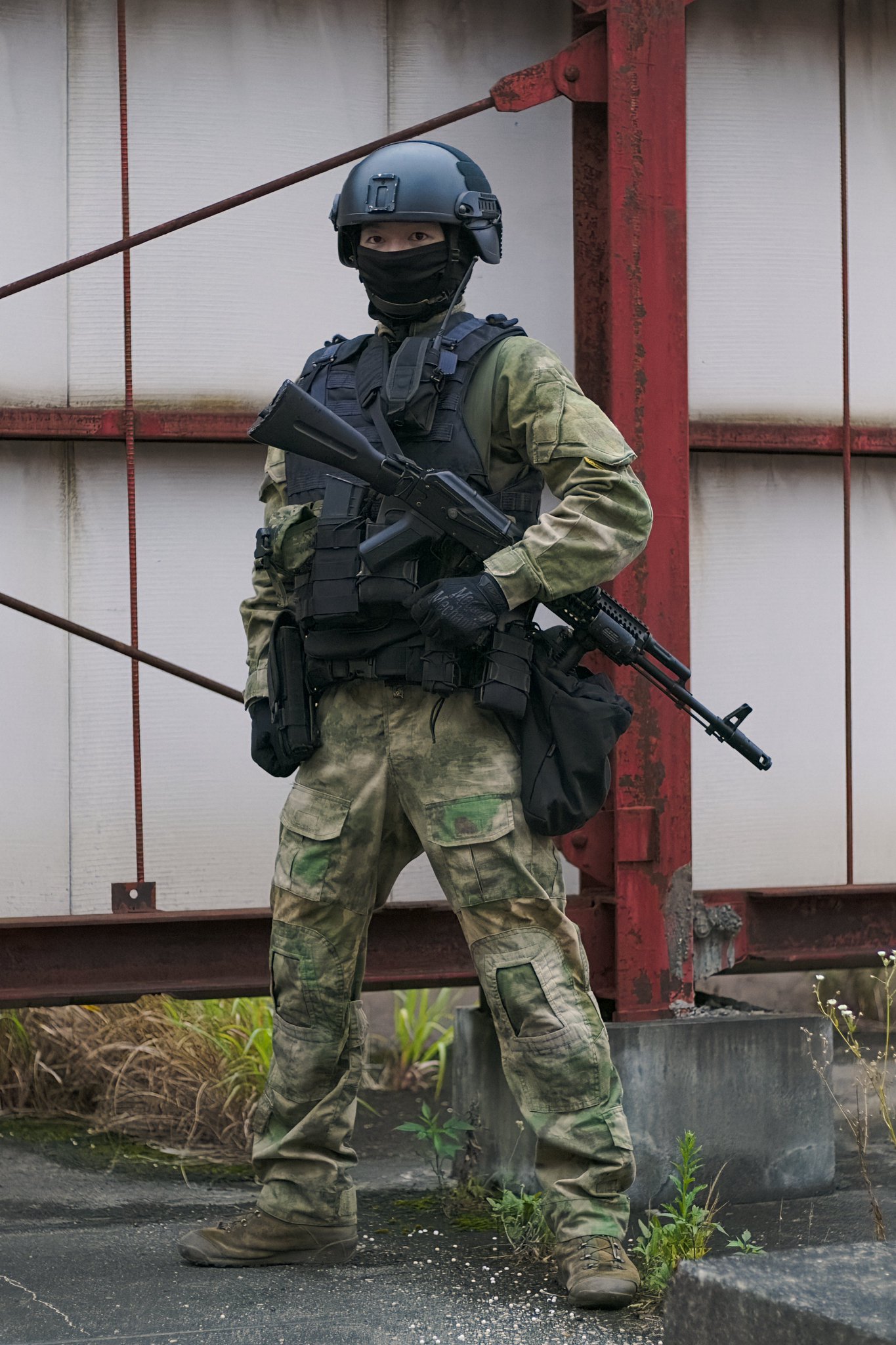 ロシア装備　SOBR放出　CARINTHIA 防寒オーバーオール GSnv2b5bIAAXIJQ.jpg:large