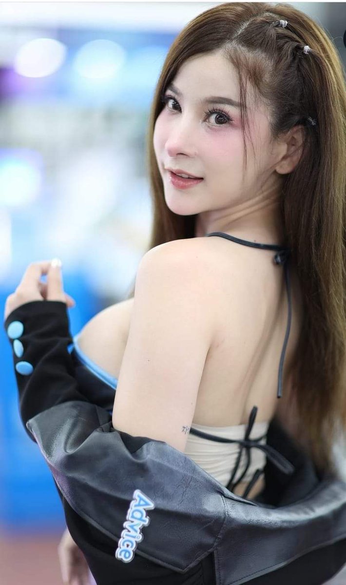 SimoneLeyt46932's tweet photo. #massageoutcall💃💃💃
We are group Beautiful girl
Massage outcall in hotel 😘😘😘😘
https://t.co/blPPHeAVTX
Tải miễn phí tại....✅✅✅
🥰🥰🥰🥰
#MassageInDubai 
#dubaiportapotty
#Incall #Outcall #dubai https://t.co/vEZza3JUxb