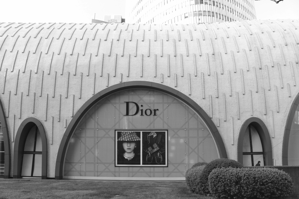 Luxury brands like Dior face a dilemma: balancing "abundant rarity" with cost-cutting and maintaining exclusivity vs meeting shareholder demand. But could this undermine brand value &amp; trust?

Find out more in this week's article-
bit.ly/4cEVssb

#BrandStrategy #Dior