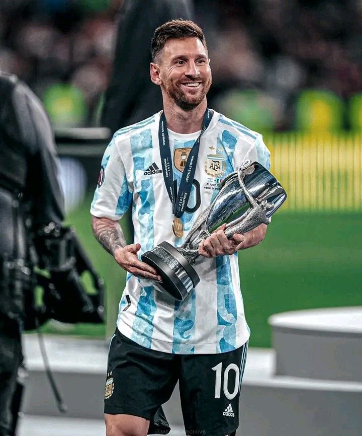 TeamLeoM's tweet photo. Los días más felices, siempre fueron y serán Messistas. https://t.co/RmNtFmRVq5
