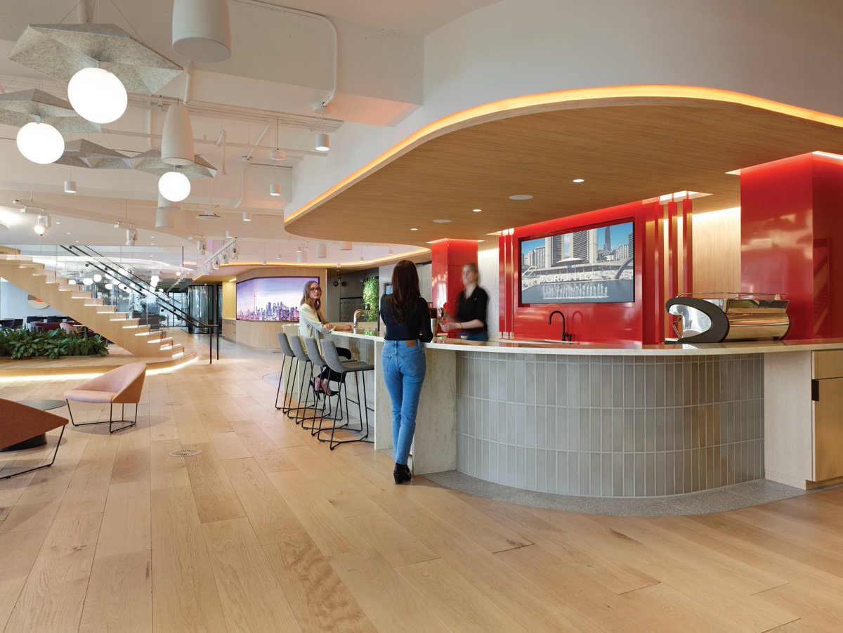 pentacongroup's tweet image. Rendering to reality: As the first phase of a multi-phased #restack program for a long-standing #BigFour accounting client, they chose to align with a new hybrid work model, choosing to renovate the top two floors of the tower &amp;amp; create a highly adaptable, immersive #WorkplaceHub.