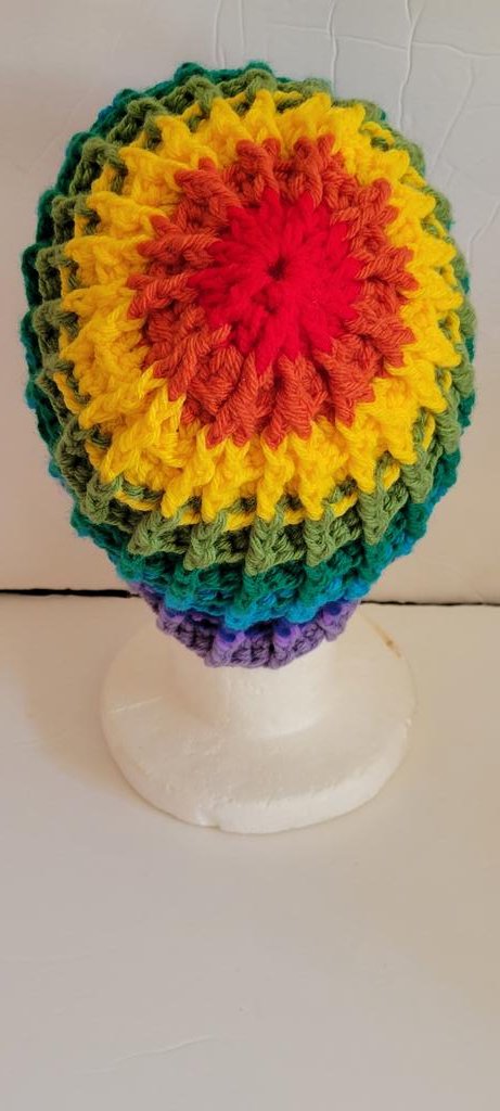 KenishaScraft's tweet photo. Rainbow beanie hat, this hat took me a few days to complete because of the stitch. Adultsized hat.
#Rainbow #crochet #wafflestitch #art #Fiberart #Fiberartist #Artist
#artmoots #crochetersofTwitter #crocheters #Handmade #handcrafted #craft #Hat #KenishasCraft #Beanie #slouchy https://t.co/59ZNGYFupd