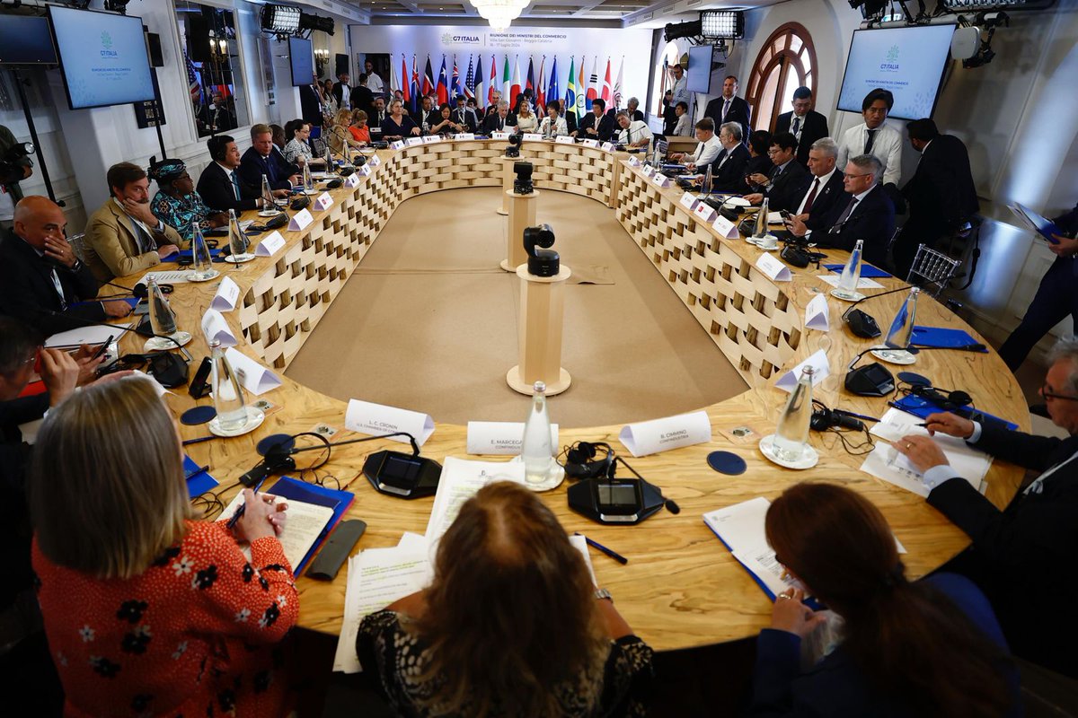 Strengthening the resilience of supply chains&rdquo; was the topic of the working session that involved #G7 Heads of Delegation, Outreach Countries, International Organisations and #B7 representatives. #G7Italy