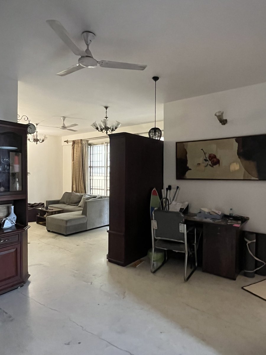 kaviccee's tweet photo. Looking for a female flatmate for a single room with attached washroom in a semi-furnished 3BHK apartment on the ground floor.

Location: Gold Classic Apartments, Cooke Town

Rent: 19k incl maintenance
Deposit: 90k

@BangaloreRoomi  @fmrbangalore @peakbengaluru https://t.co/fKKFVkQT7K