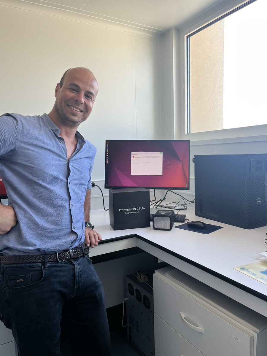 thomas robert (@nephrobug) on Twitter photo 🧬 enfin l’installation du séquenceur #P2solo de <a href="/nanopore/">Oxford Nanopore</a> à l'<a href="/EFS_Sante/">Établissement français du sang</a> Marseille avec sa tour informatique ultra performante pour bientôt révolutionner le séquençage rapide des MAT et des déficits immunitaires de l’enfant🌟 #Innovation <a href="/Laurent_Mesnard/">Laurent MESNARD</a> <a href="/FiliereORKiD/">Filière ORKiD</a> @SBurtey 🧬 enfin l’installation du séquenceur #P2solo de <a href="/nanopore/">Oxford Nanopore</a> à l'<a href="/EFS_Sante/">Établissement français du sang</a> Marseille avec sa tour informatique ultra performante pour bientôt révolutionner le séquençage rapide des MAT et des déficits immunitaires de l’enfant🌟 #Innovation <a href="/Laurent_Mesnard/">Laurent MESNARD</a> <a href="/FiliereORKiD/">Filière ORKiD</a> @SBurtey
