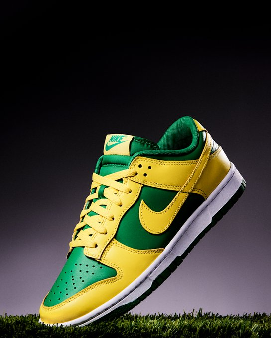 sneakerhuddle's tweet photo. Ad: $87.97 Nike Dunk Low 'Reverse Brazil'

https://t.co/fLWCU65CMw https://t.co/WqLAtQtt2u