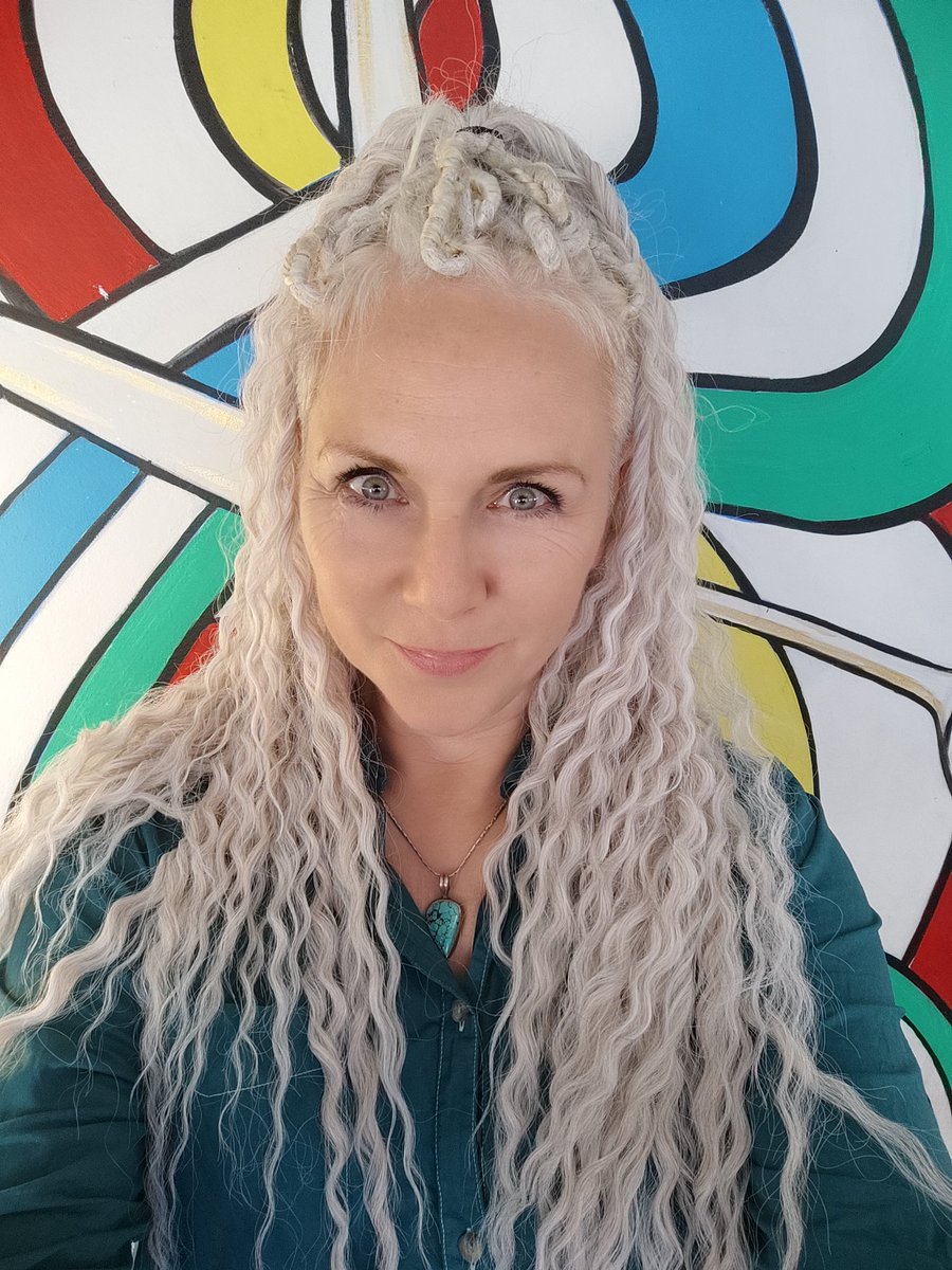 I was missing the dreadlocks and getting bored of my hair.... So time to try a new look.  

Thank you to Jago Hair Salon in Aberystwyth for installing these, I know it was a long day for you guys!